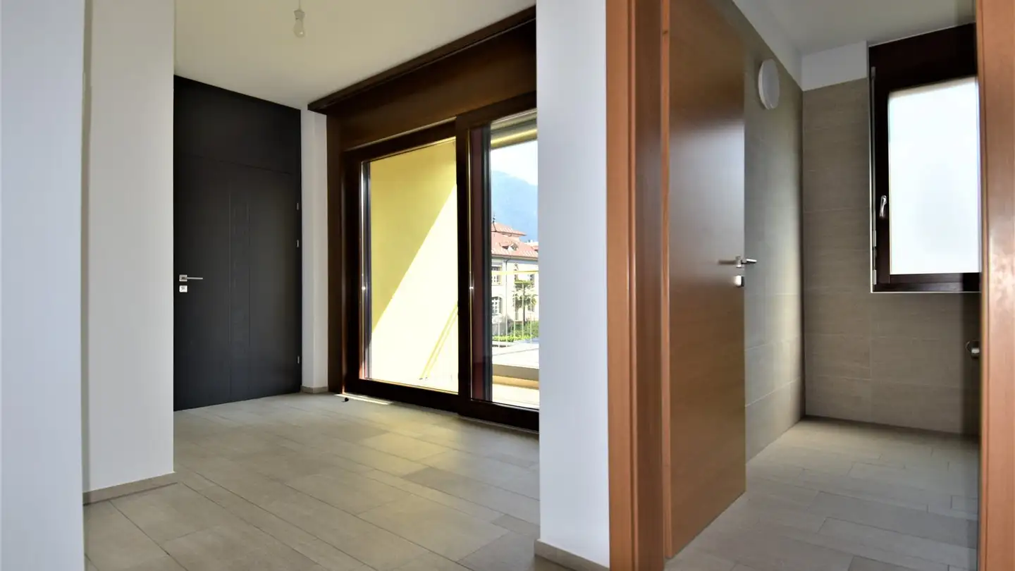 Apartment for rent - Via Valdani 10, 6830 Chiasso - Photo 2