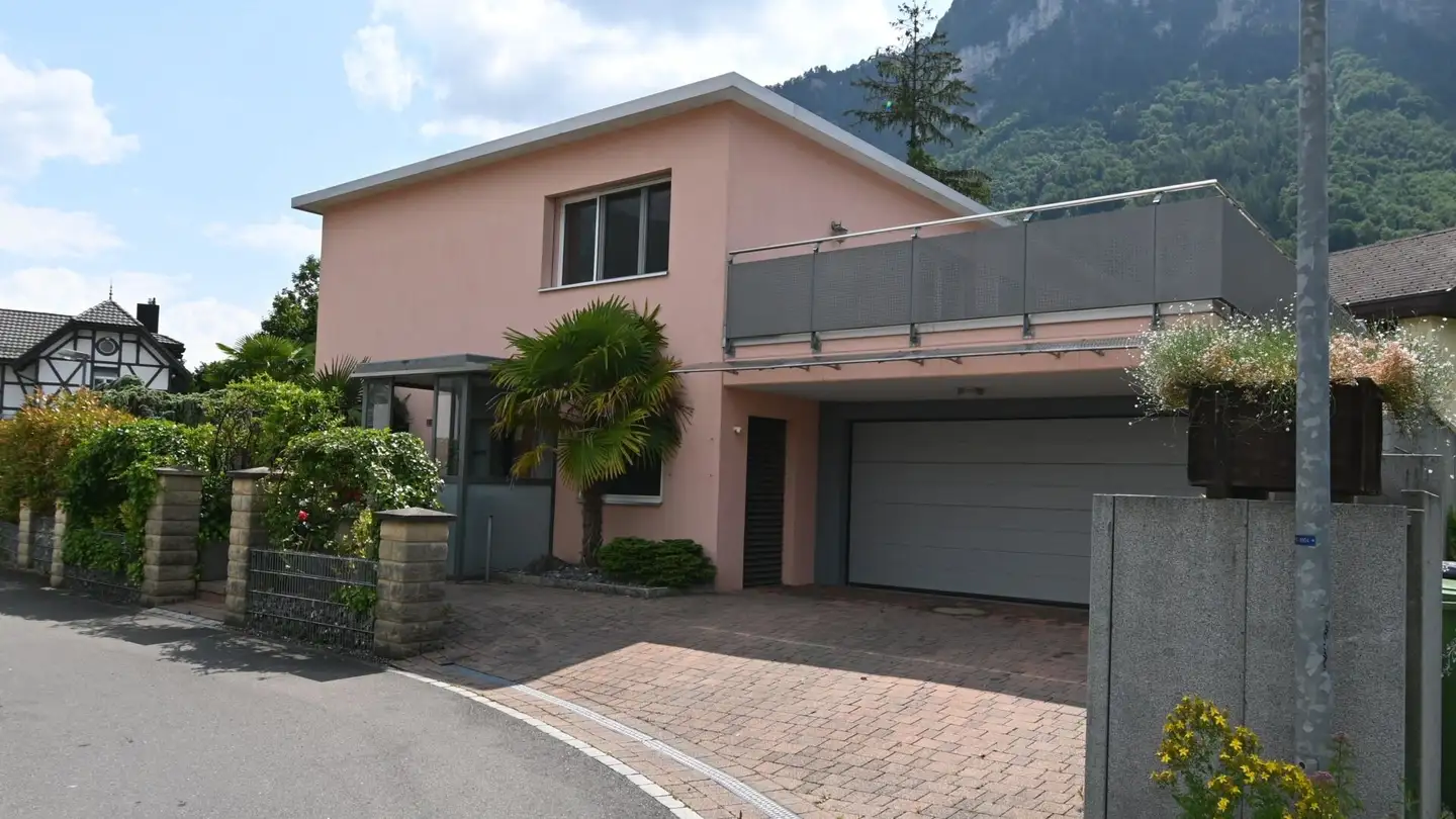 Casa singola in vendita - Im Giessen 5, 8868 Oberurnen