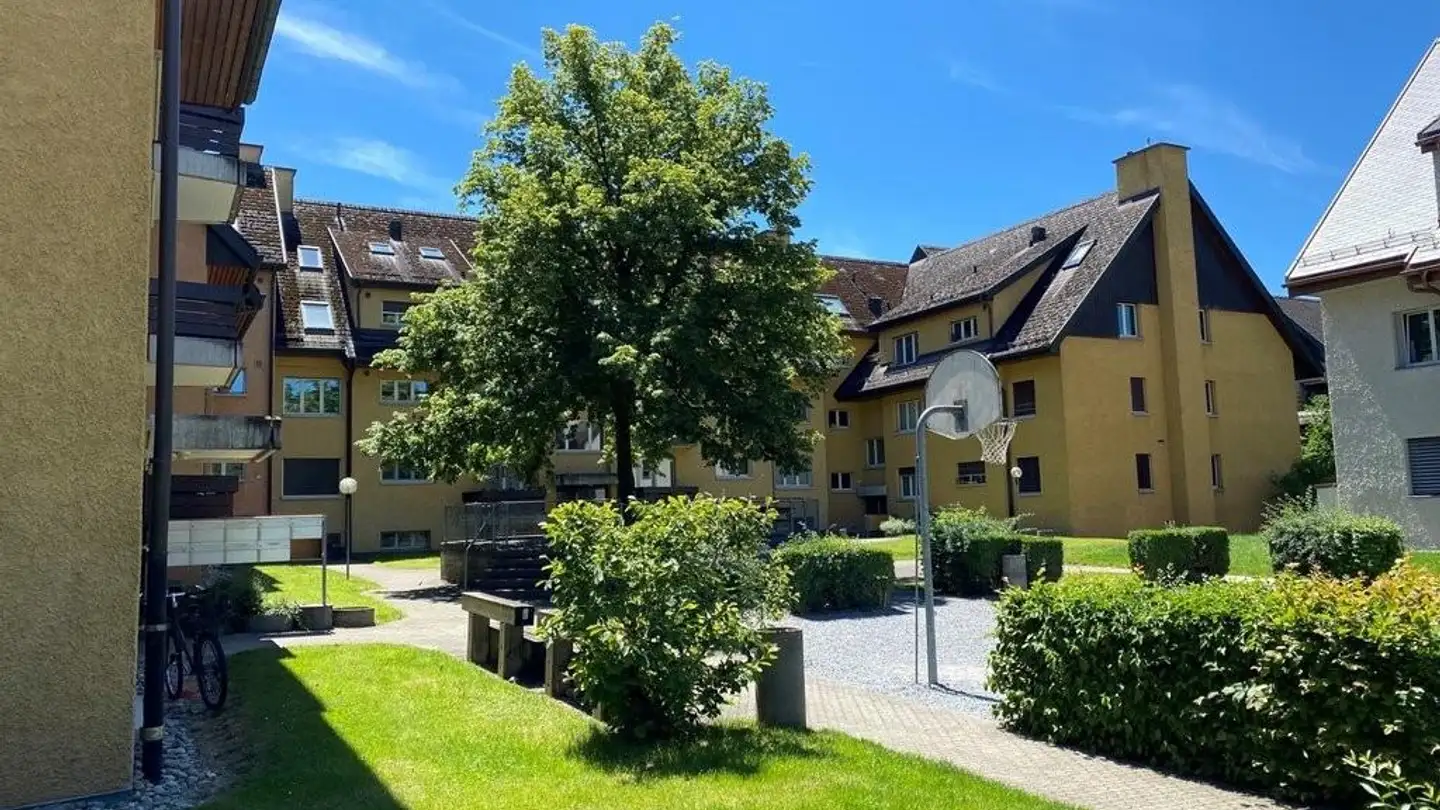 Place de parking souterraine à louer - Schwandenholzstrasse 202, 8046 Zürich