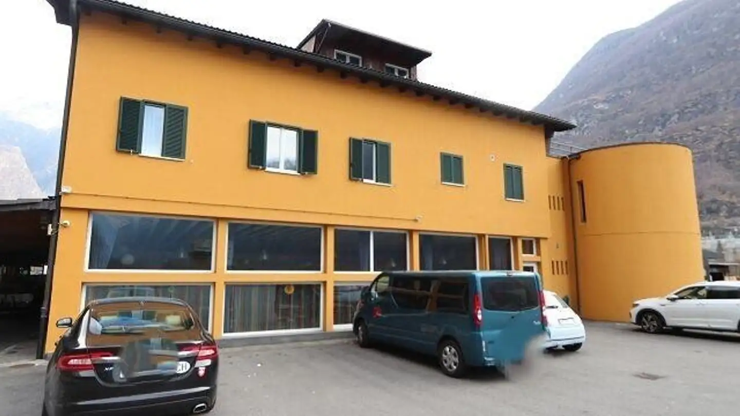Hotel kaufen - 6742 Pollegio