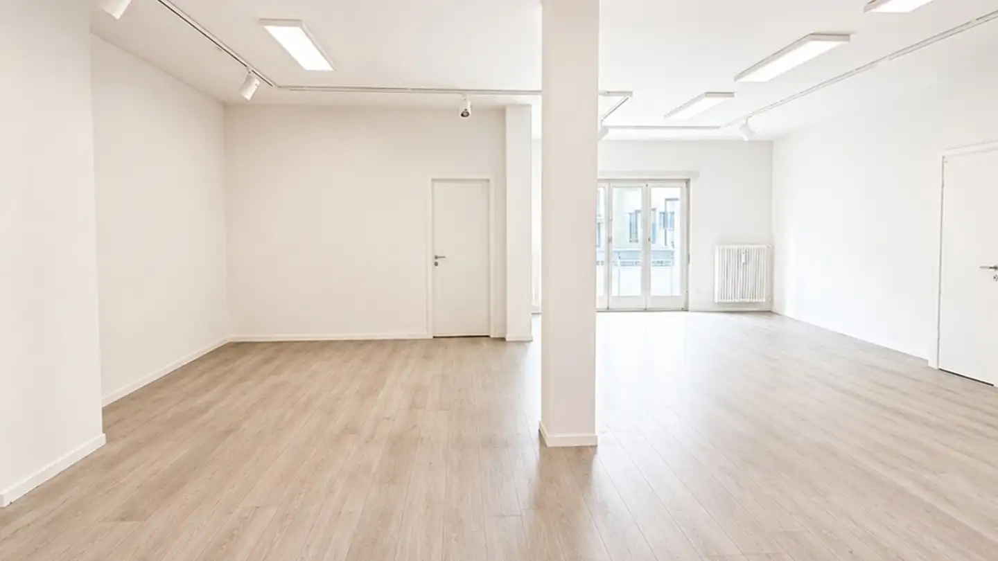 Shop for rent - Hauptstrasse, 4102 Binningen - Photo 2