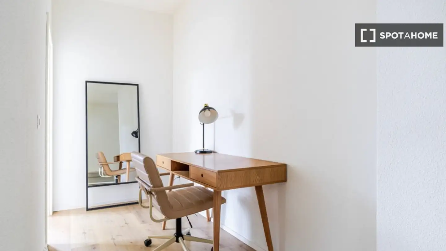 Apartment for rent - 8052 Zürich - Photo 2