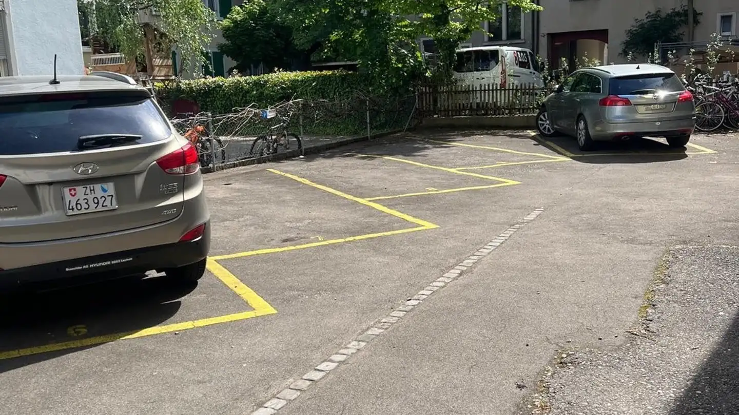 Outdoor parking space for rent - Erlachstrasse 25, 8003 Zürich