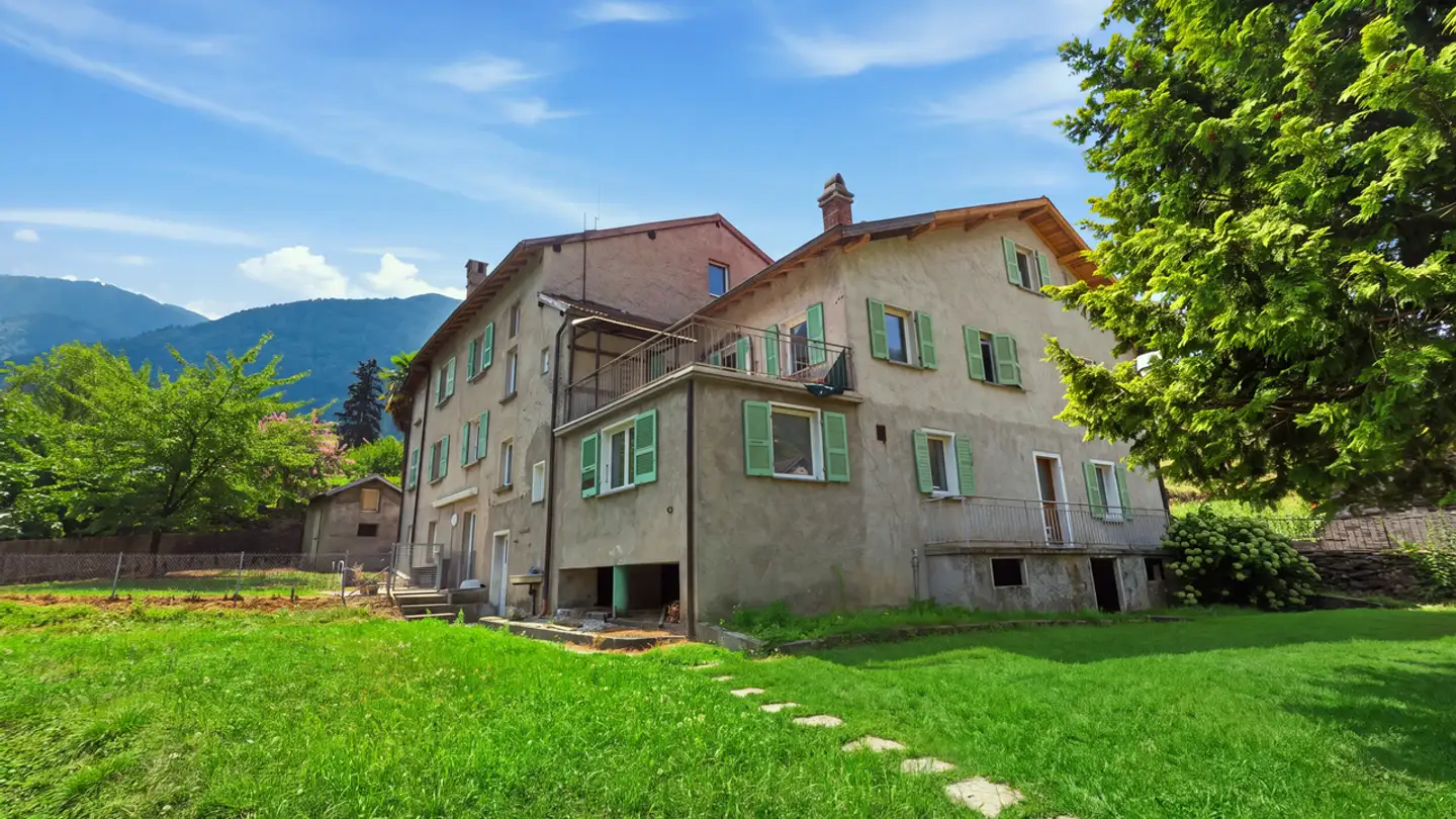 Höhlenhaus kaufen - Caraa De Tovéda, 6535 Roveredo GR