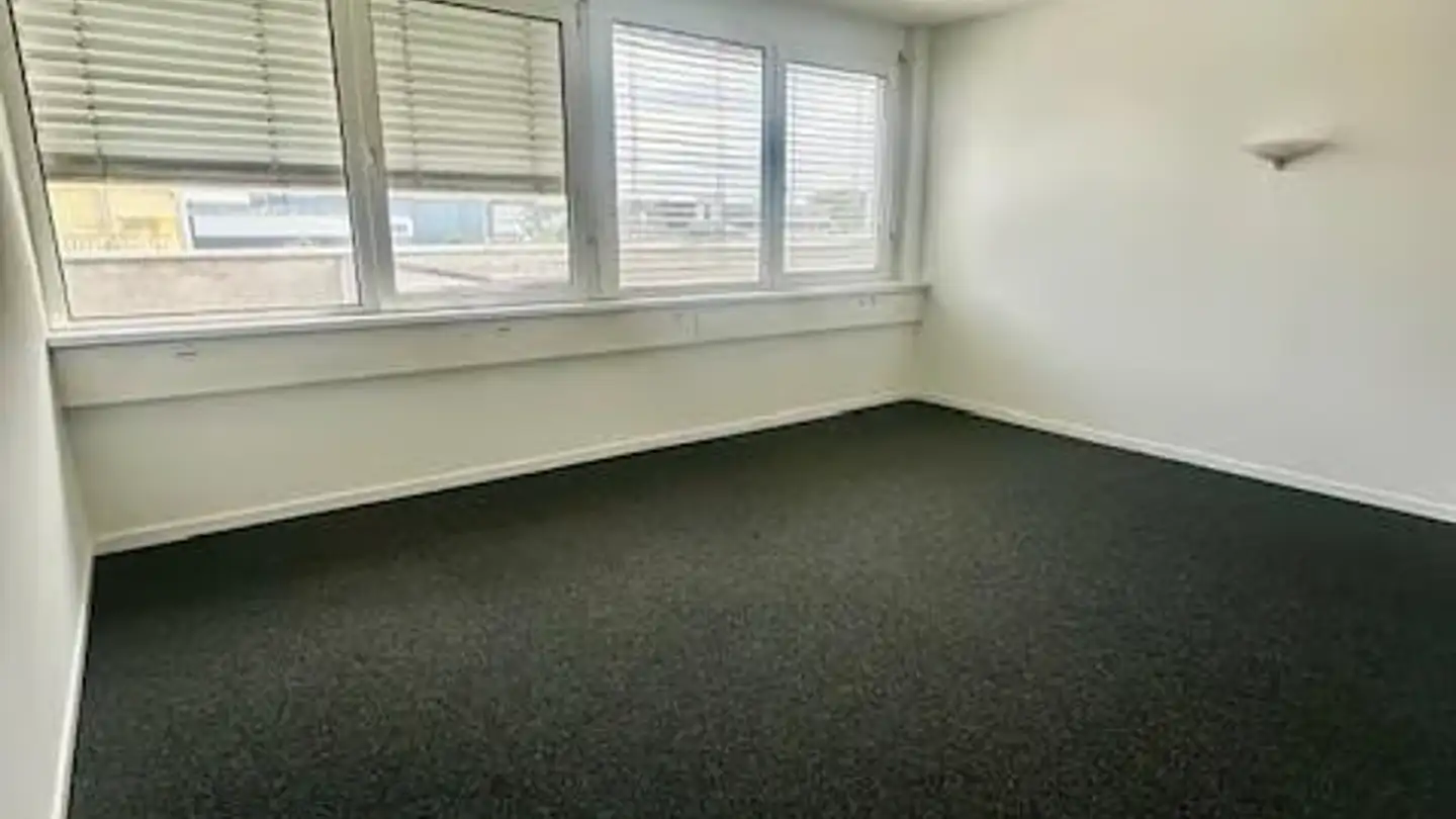 Office space for rent - Ringstrasse 13, 4123 Allschwil - Photo 2