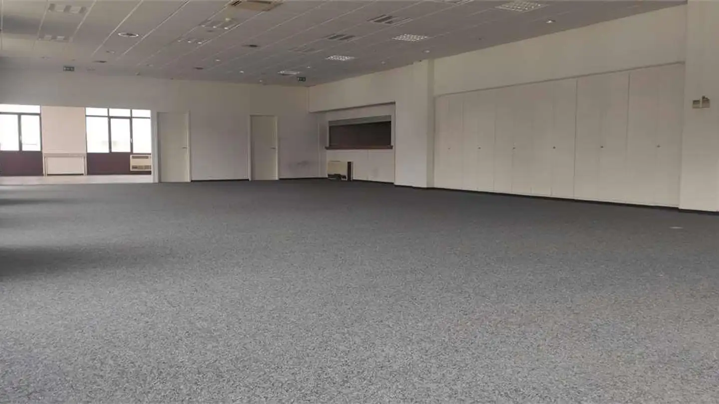 Bürofläche mieten - In Tirada 34, 6528 Camorino - Foto 3