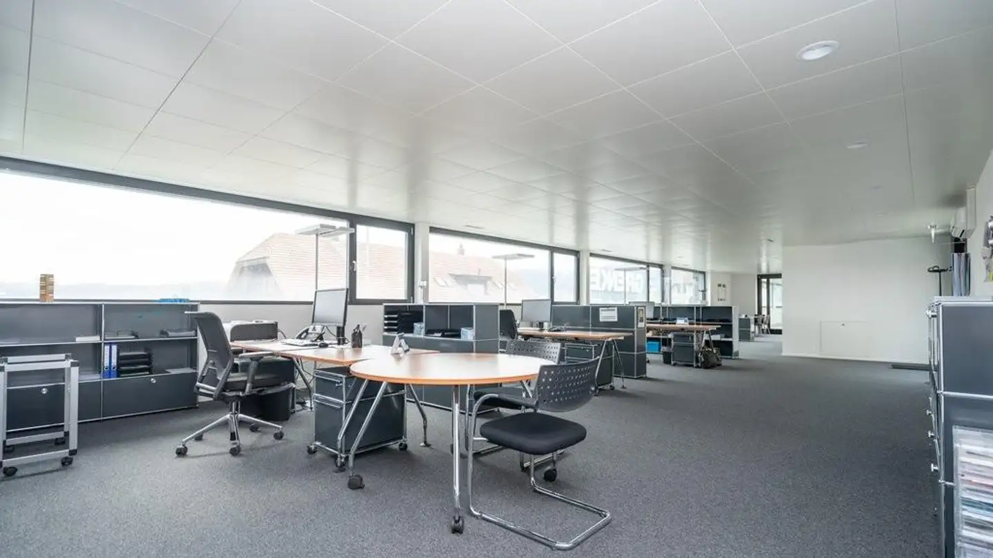 Bureau à louer - Solothurnstrasse 43, 3322 Urtenen-Schönbühl - Photo 2