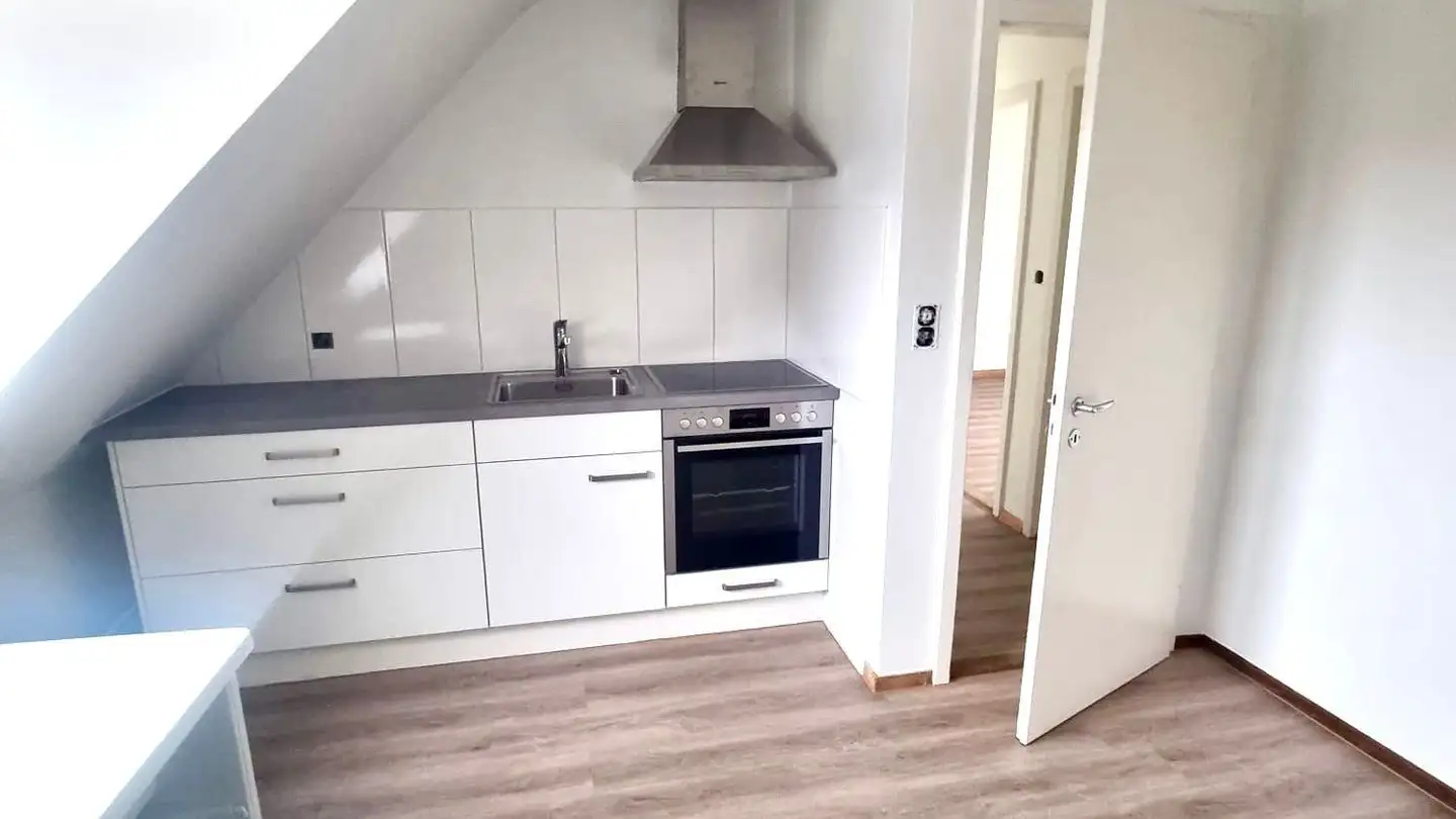 Attico in affitto - Mittlerer Kreis 29, 4106 Therwil