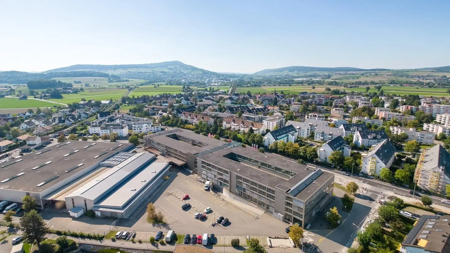 Parkplatz im Freien mieten - Mandachstrasse 50, 8155 Niederhasli