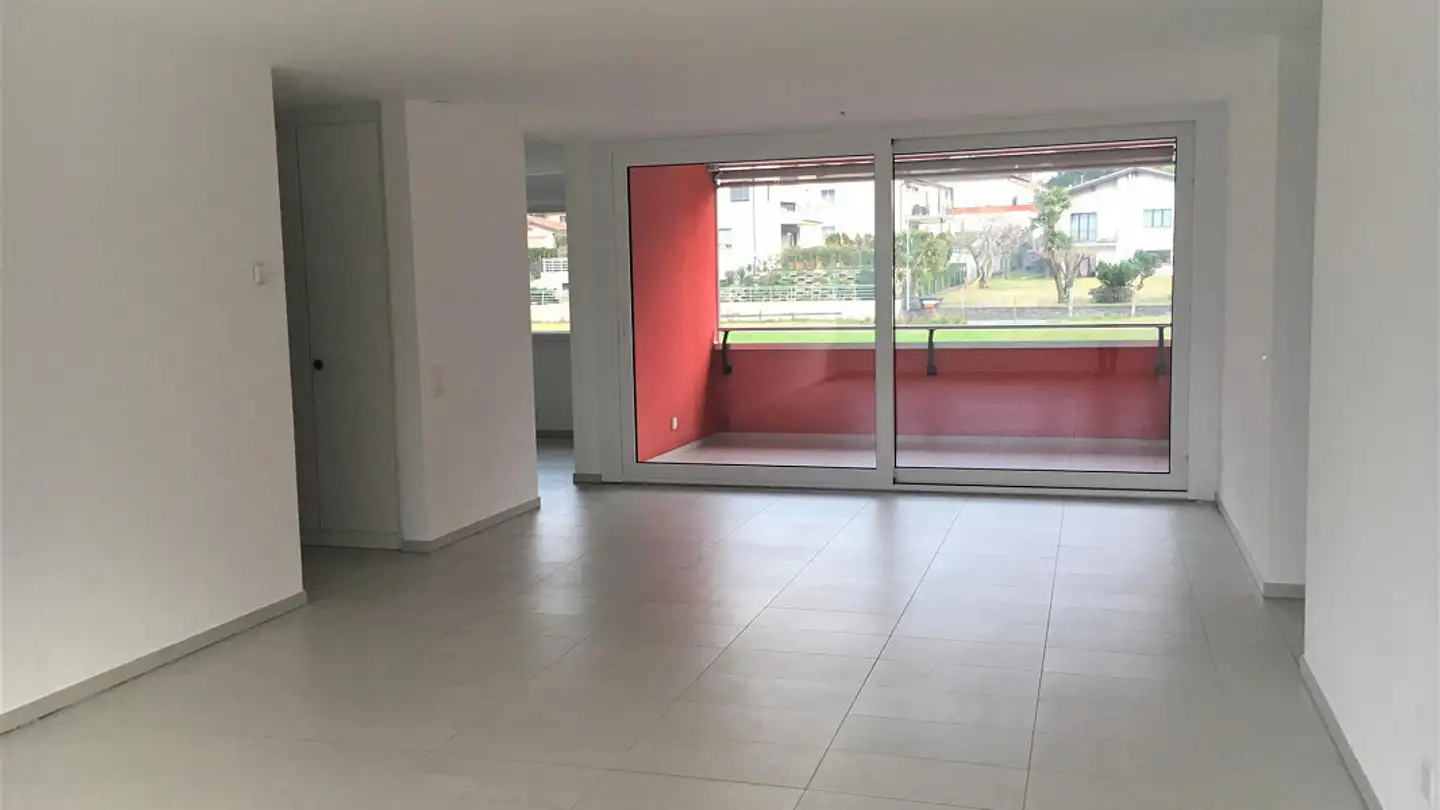 Stepped apartment for rent - Viale Moesa 2, 6517 Arbedo