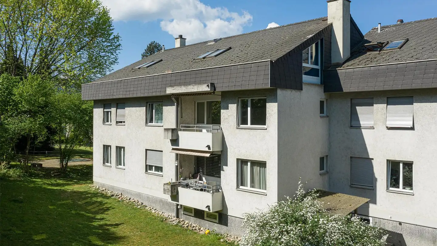 Place de parking extérieure à louer - Brunnmattstrasse 6, 4106 Therwil