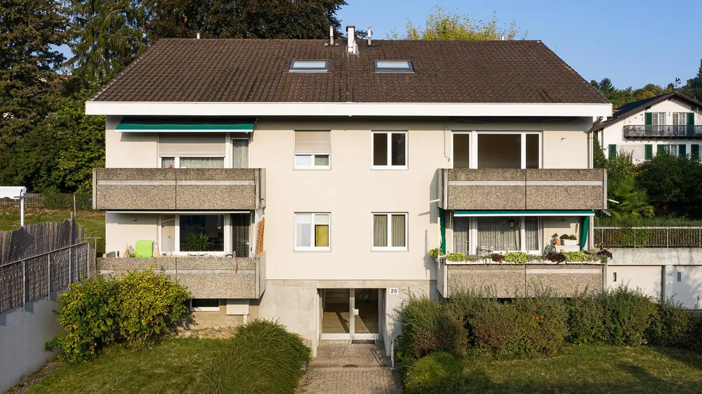 Place de parking extérieure à louer - Falterstrasse 25, 4104 Oberwil BL - Photo 2