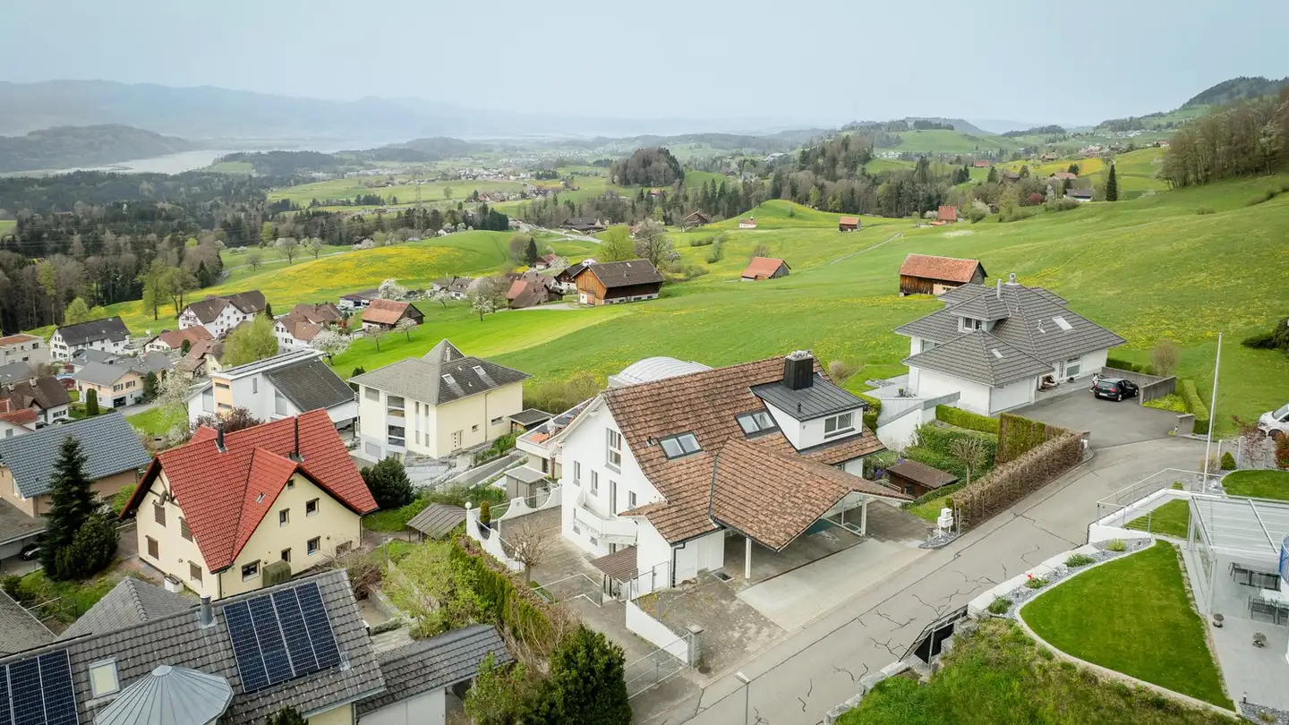 Attique à louer - Sonnenbergstrasse 19, 8725 Gebertingen - Photo 3