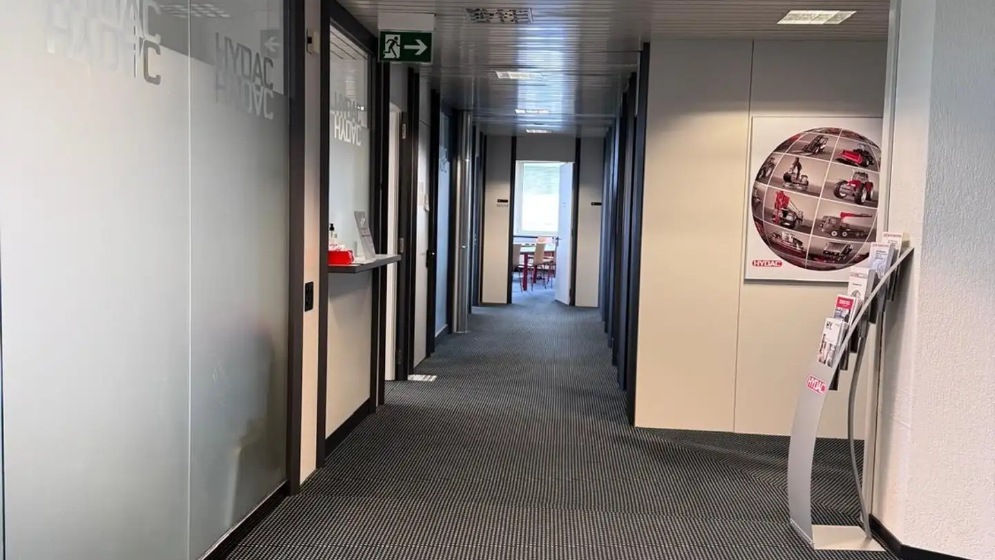 Office space for rent - Allmendstrasse 11, 6312 Steinhausen