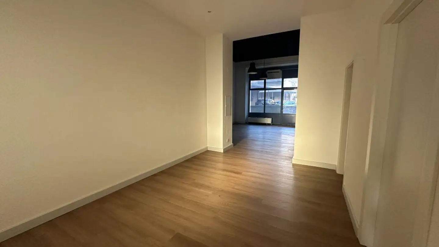 Commercial à louer - Via Enrico Dunant, 6830 Chiasso - Photo 3