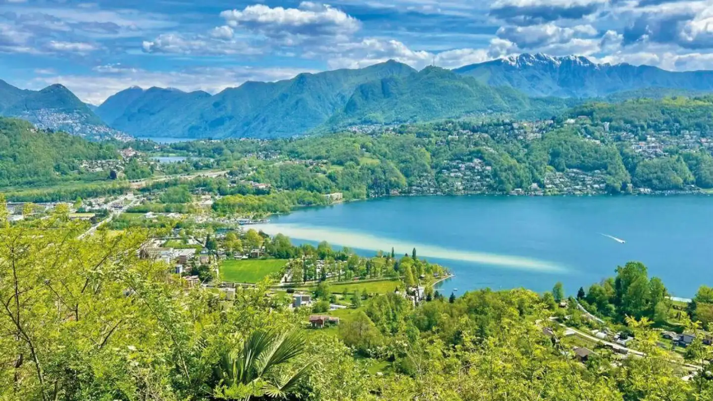 Constructible plot for sale - 6990 Cassina d'Agno