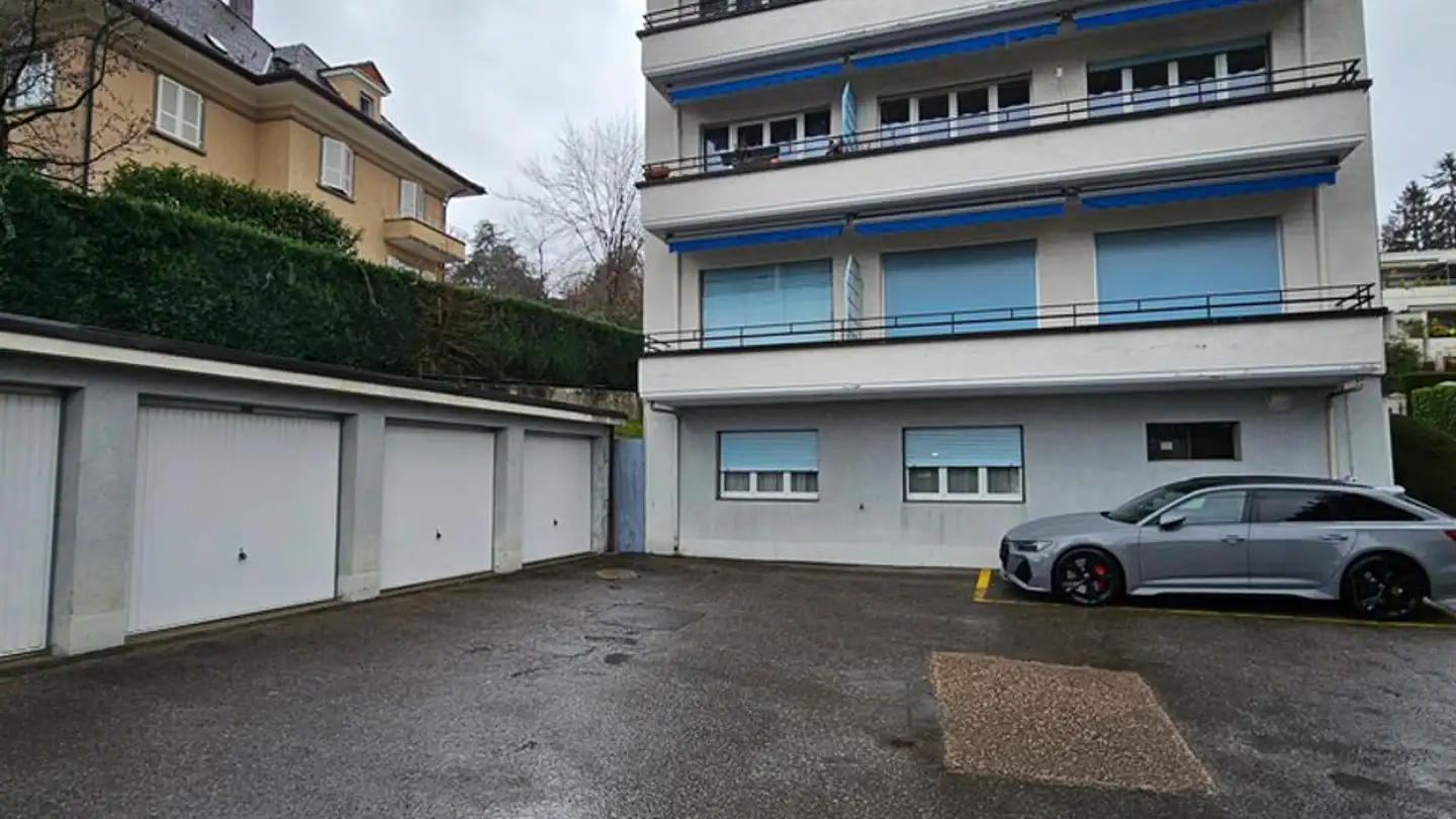 Single garage for rent - Chemin De Pierraz-Portay 4, 1009 Pully