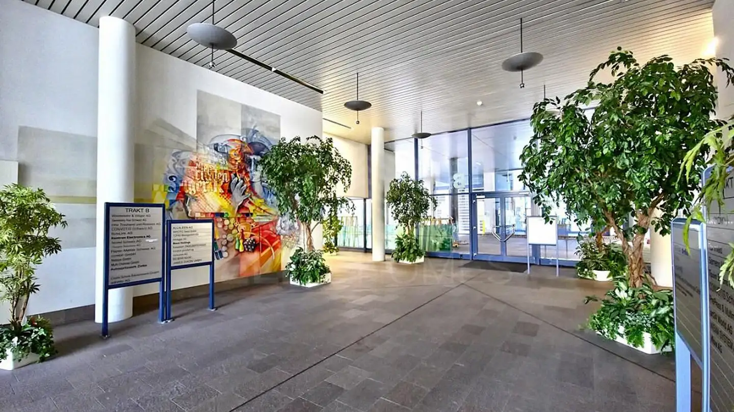 Gewerbe mieten - Riedstrasse 1, 6343 Rotkreuz