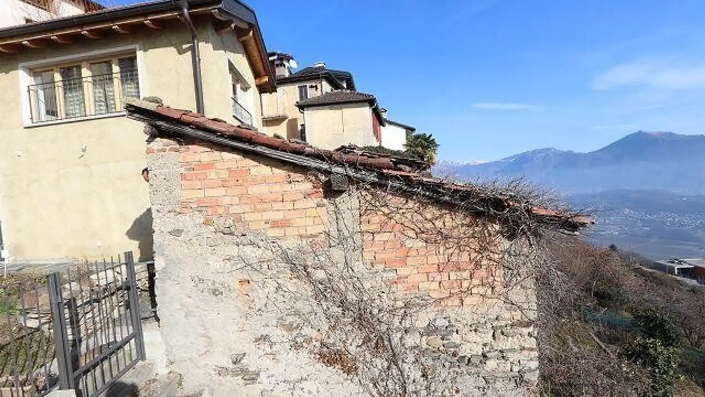 Höhlenhaus kaufen - 6936 Cademario