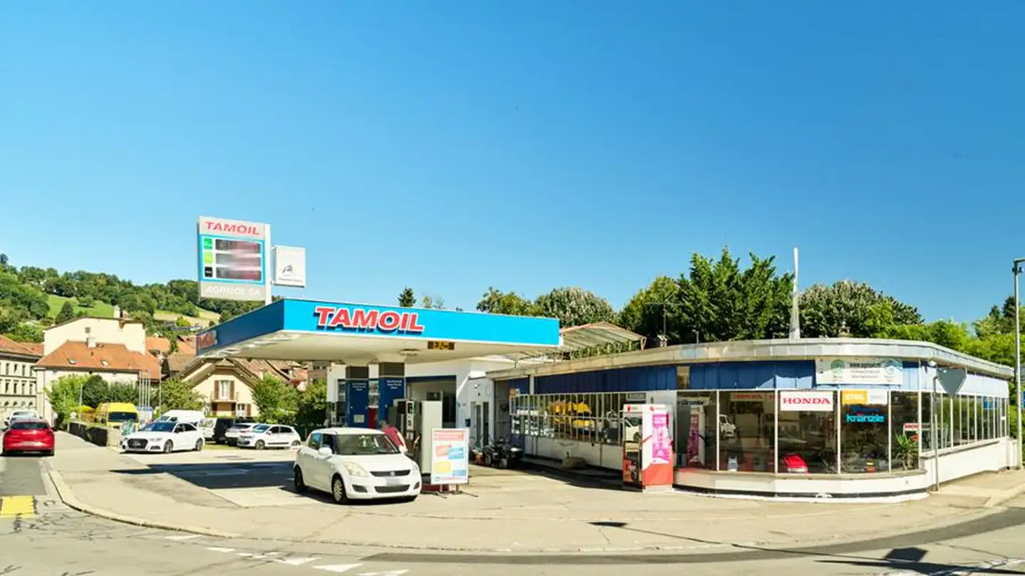 Mixed-use building for rent - Avenue Eugène Burnand 3, 1510 Moudon