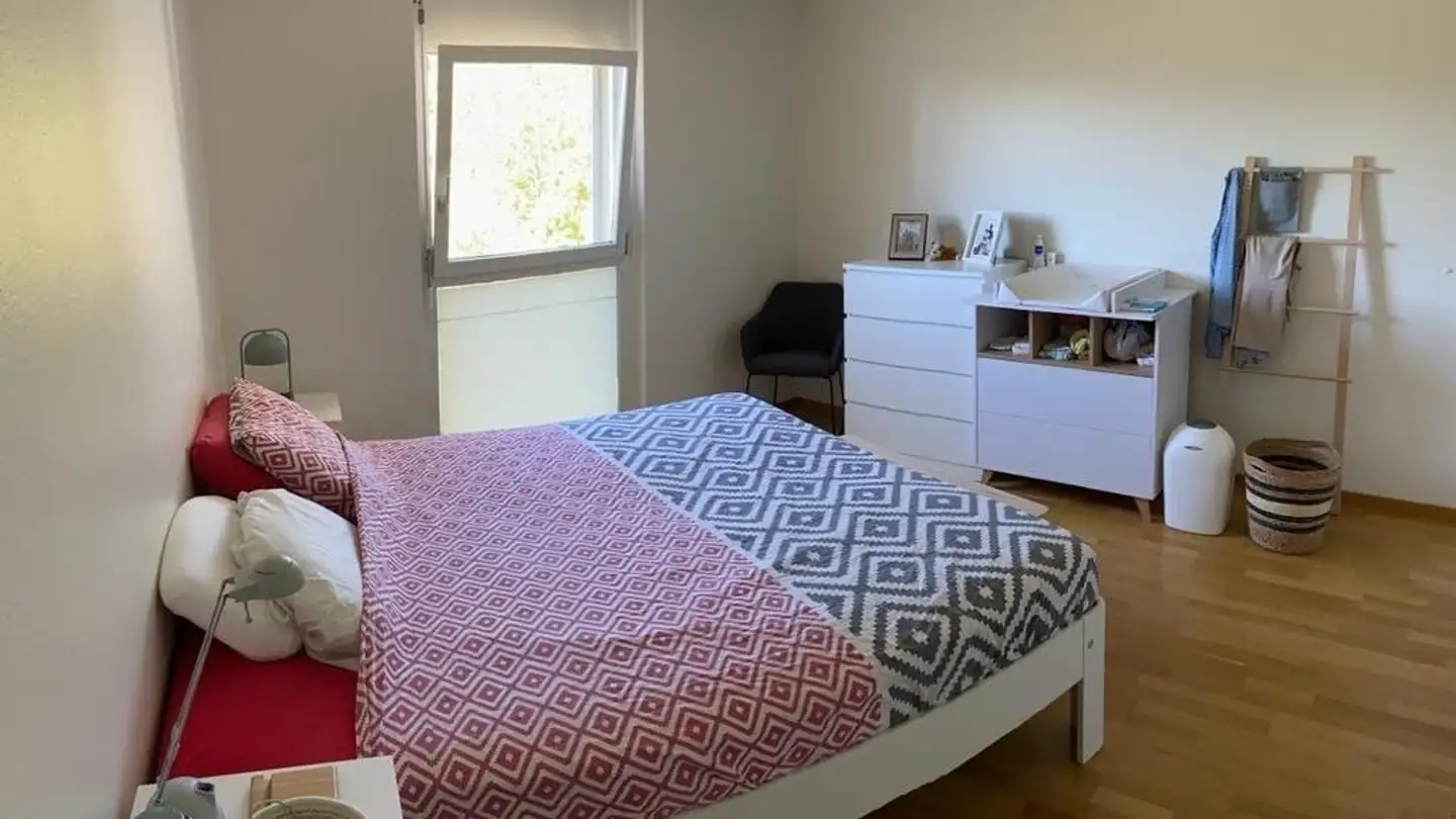 Appartement à louer - Rue Denis-De-Rougemont 4, 2000 Neuchâtel - Photo 4