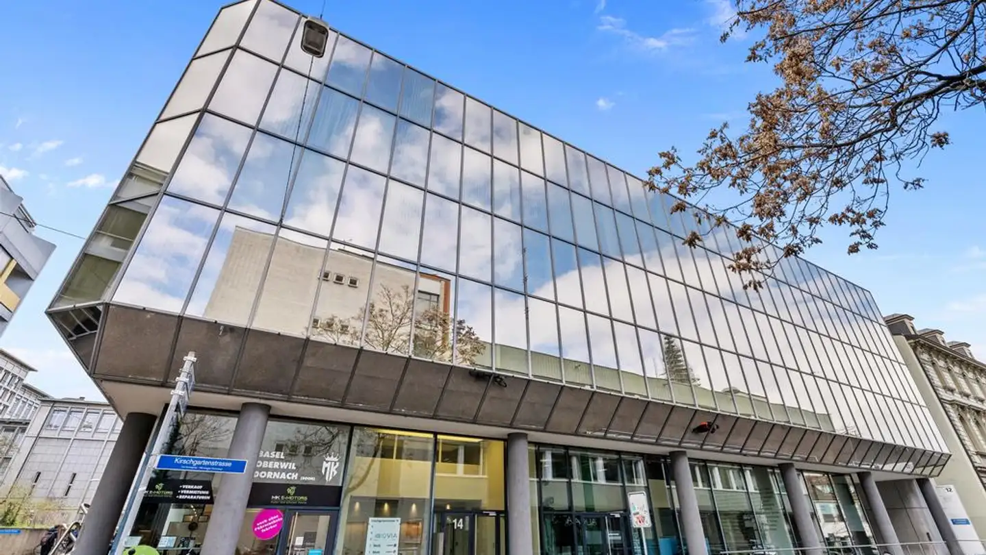 Place de parking souterraine à louer - Kirschgartenstrasse, 4051 Basel