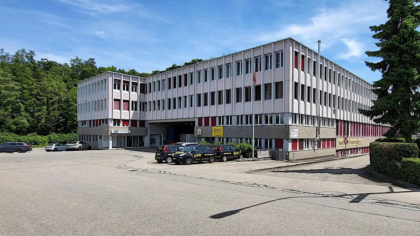 Commerciale in affitto - Gewerbestrasse 16, 8132 Egg b. Zürich