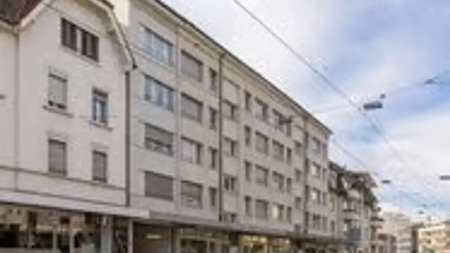 Place de parking souterraine à louer - Schaffhauserstrasse 403, 8050 Zürich