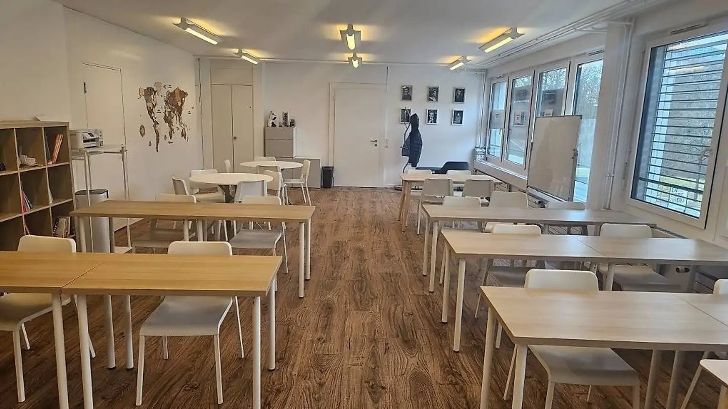 Gewerbe mieten - Chemin Des Vignes 3, 1260 Nyon