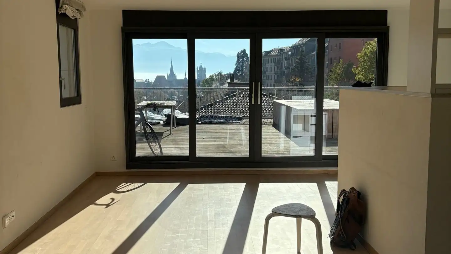 Stepped apartment for rent - 1018 Lausanne