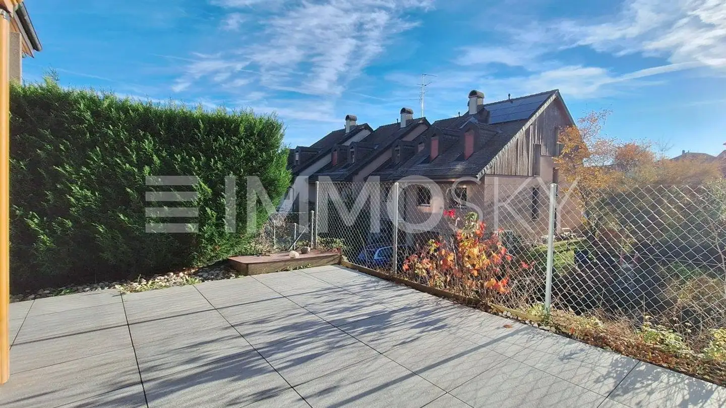 Stepped house for sale - 1188 Gimel - Photo 2