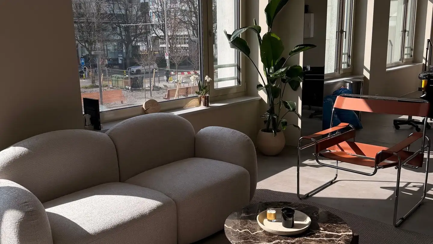 Gewerbe mieten - Hohlstrasse 444, 8048 Zürich