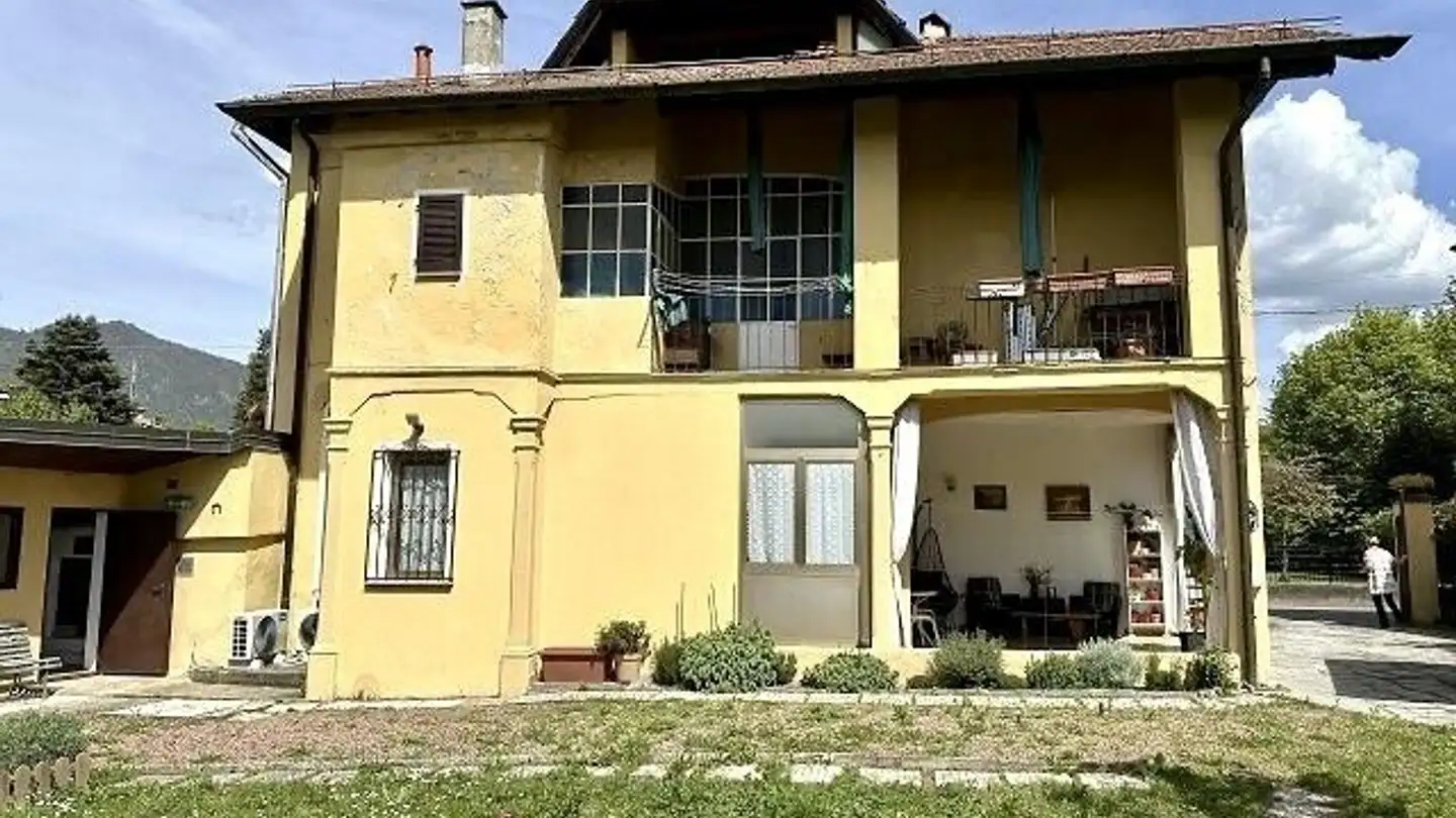 Casa grotta in vendita - 6816 Bissone