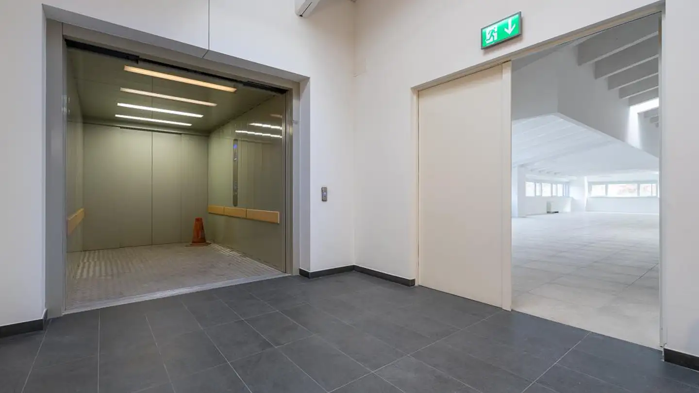 Commercial for sale - Via Stazione 18c, 6532 Castione - Photo 2