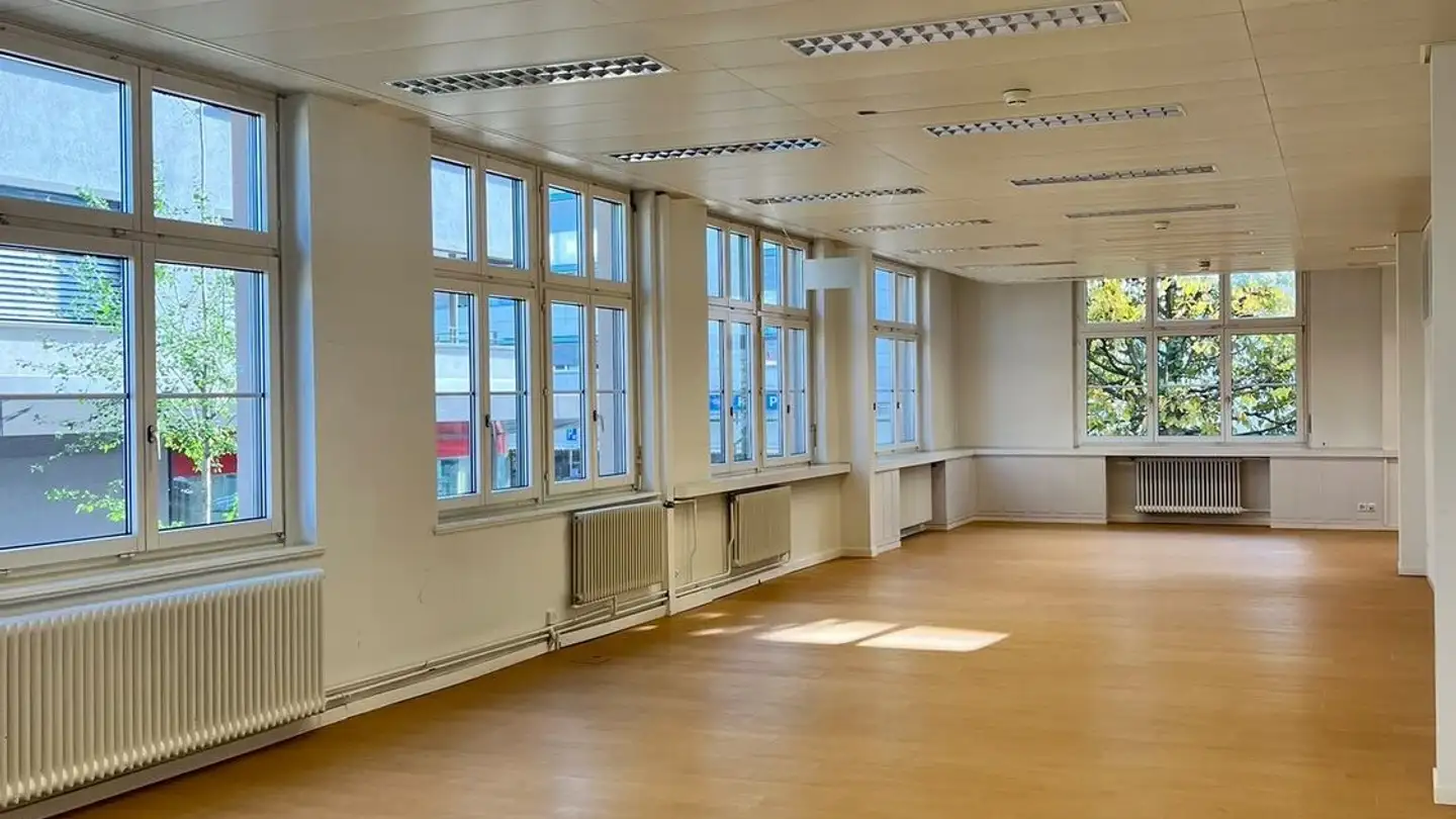 Commercial for rent - Zentralstrasse 17, 5610 Wohlen AG