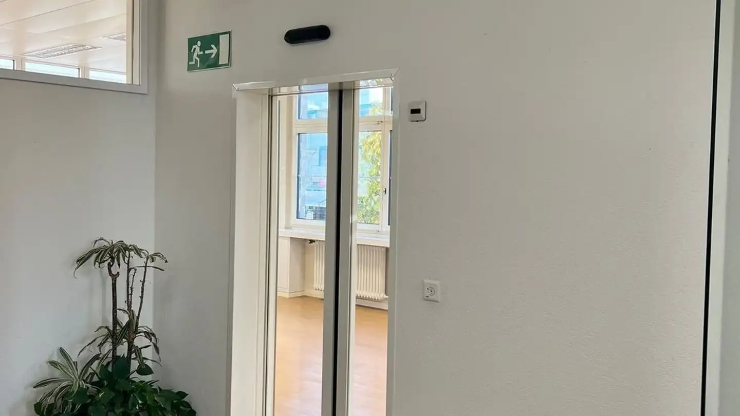 Commercial for rent - Zentralstrasse 17, 5610 Wohlen AG - Photo 2