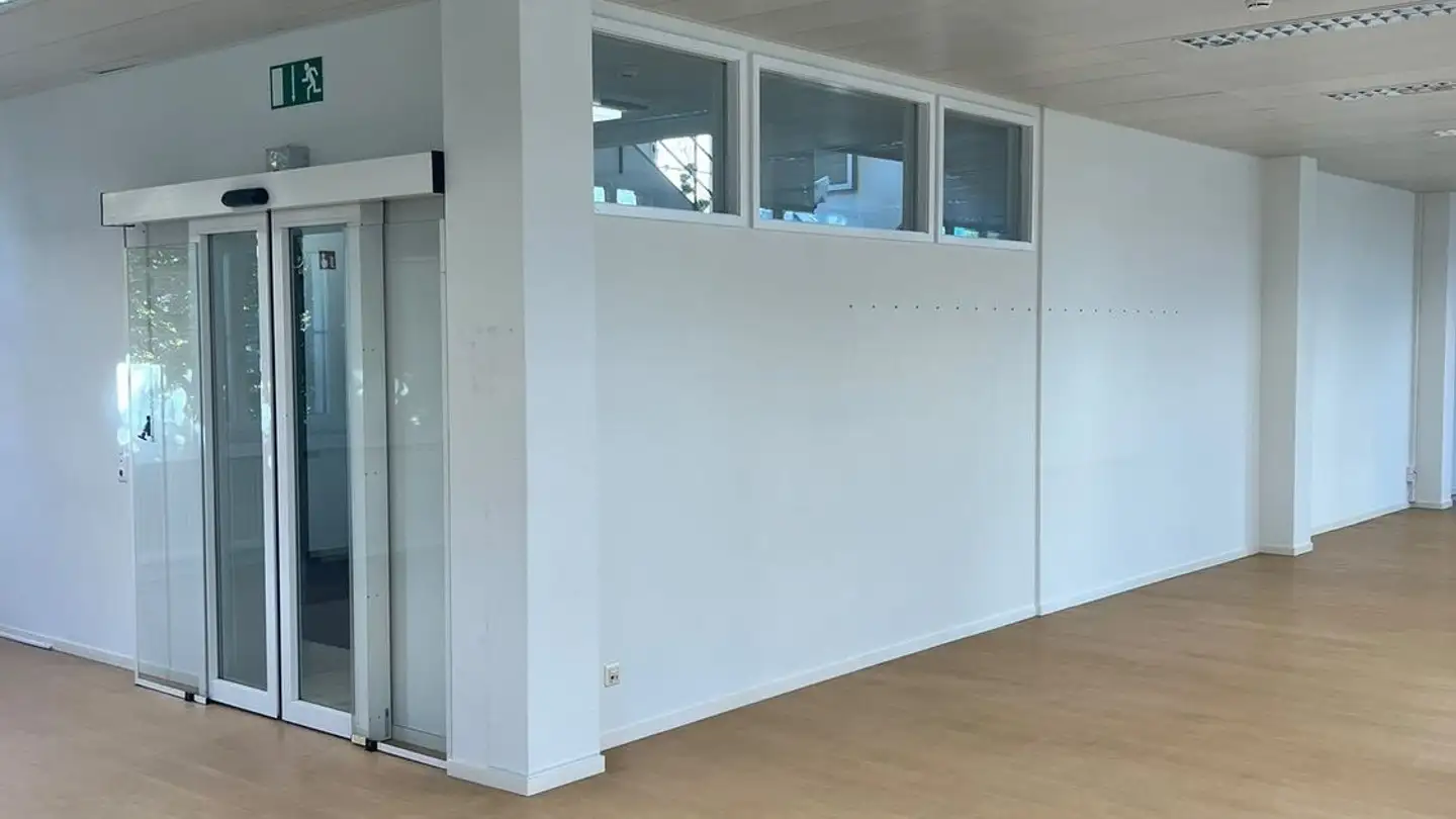Commercial for rent - Zentralstrasse 17, 5610 Wohlen AG - Photo 4
