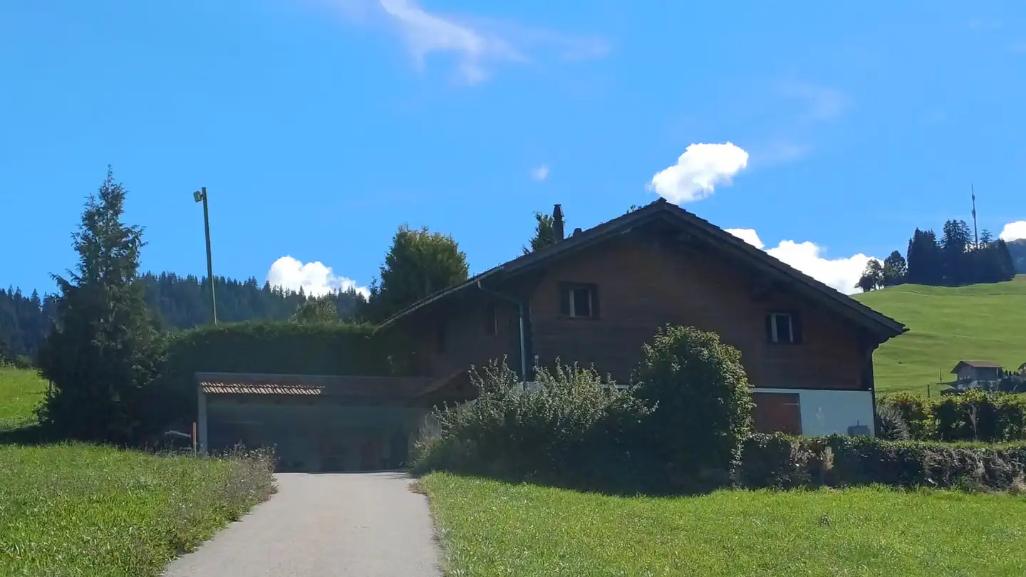 Einfamilienhaus mieten - Rinderbergstrasse, 3770 Zweisimmen