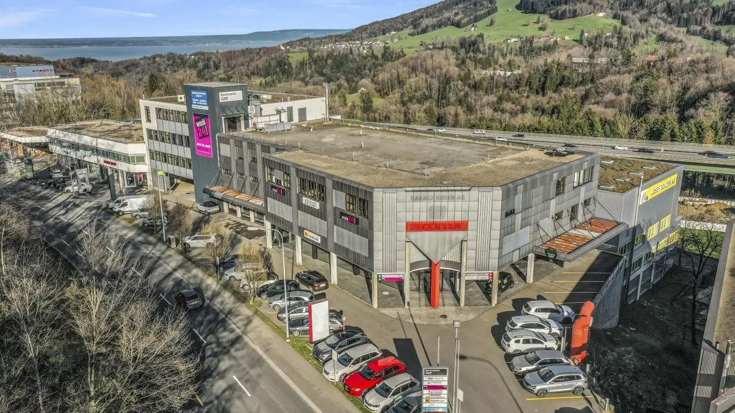 Commercial for rent - Rorschacher Strasse 292, 9016 St. Gallen