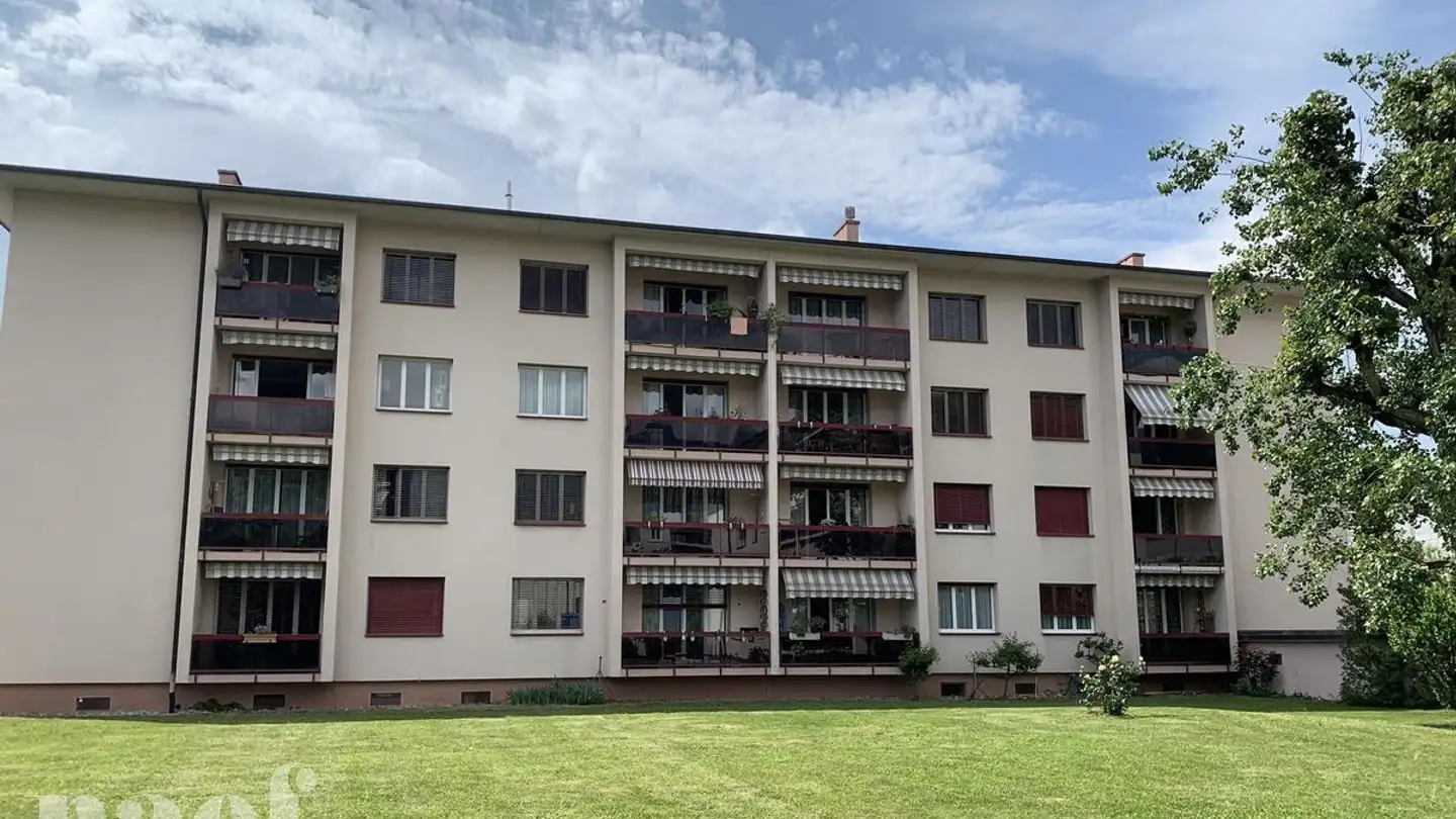 Outdoor parking space for rent - Route De Saint-Maurice, 1814 La Tour-de-Peilz