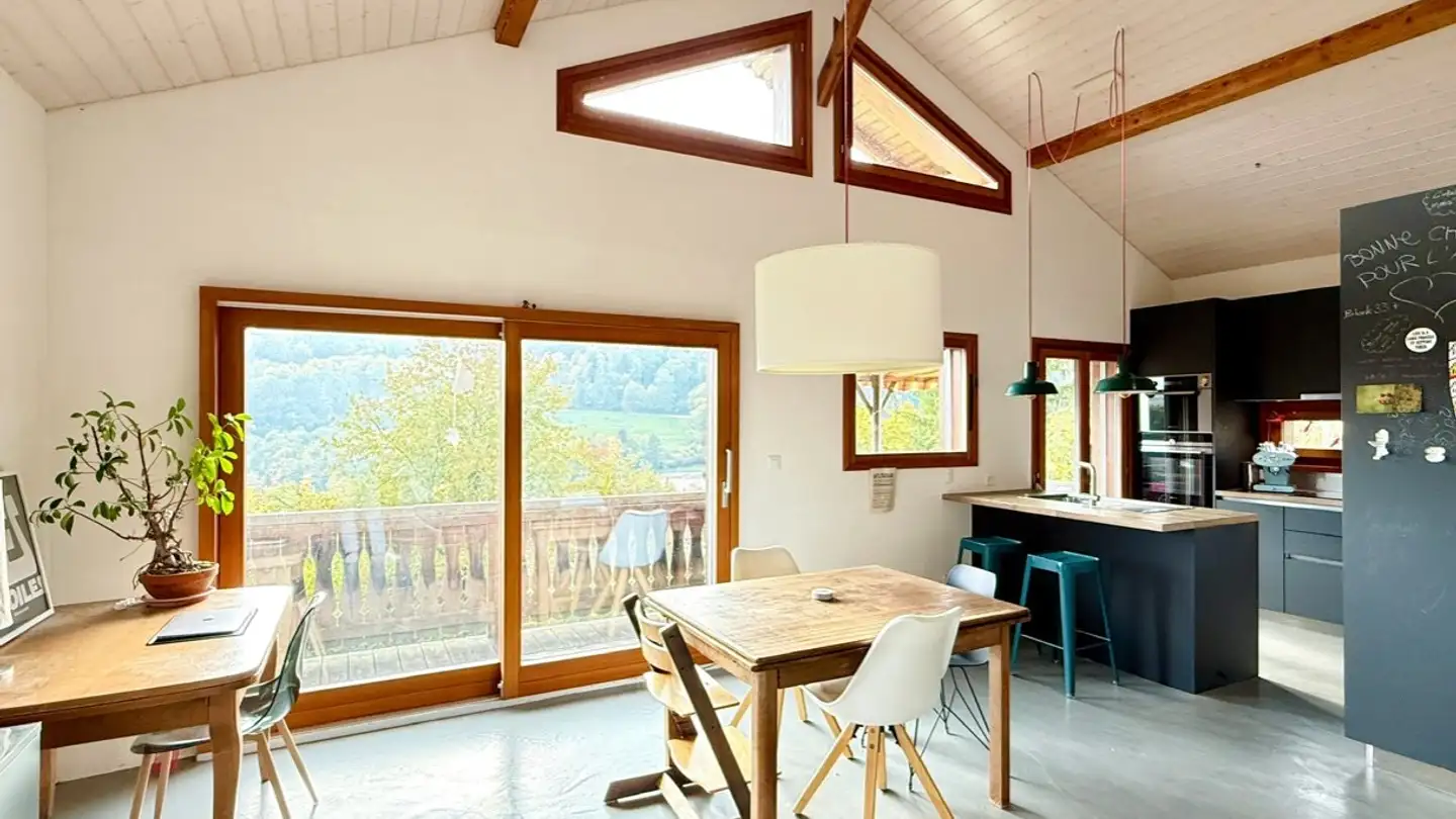 Single house for sale - 1305 Penthalaz