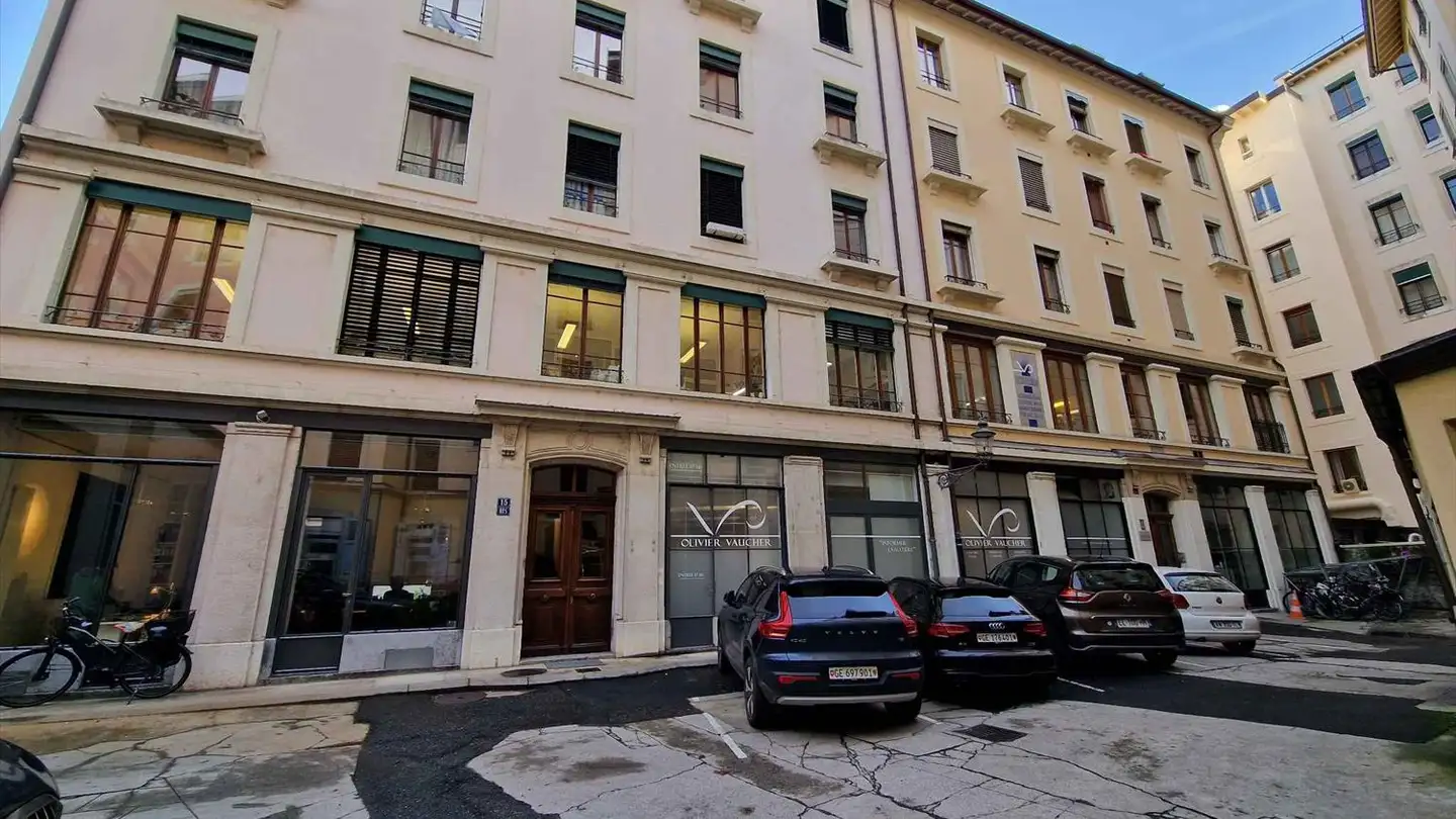 Arcade à louer - Rue François- Versonnex, 1207 Genève