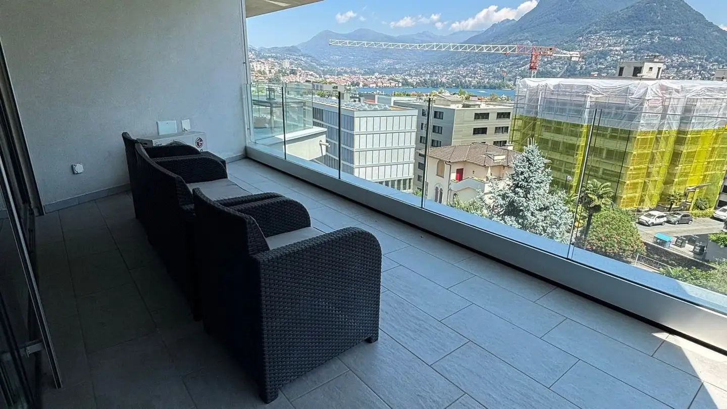 Appartamento in affitto - Via Franco Zorzi, 6900 Paradiso