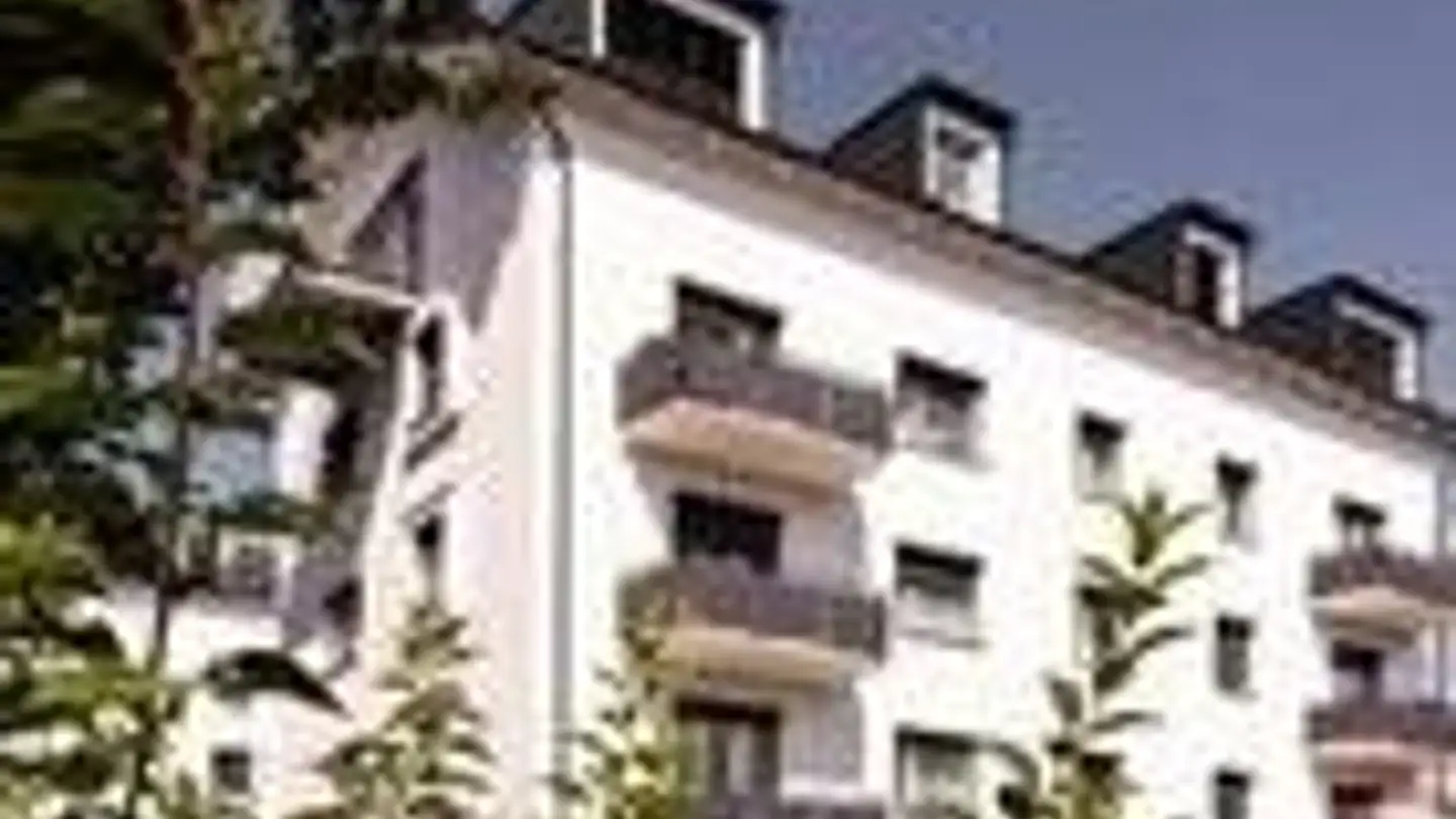 Place de parking extérieure à louer - Eienstrasse 4, 5745 Safenwil