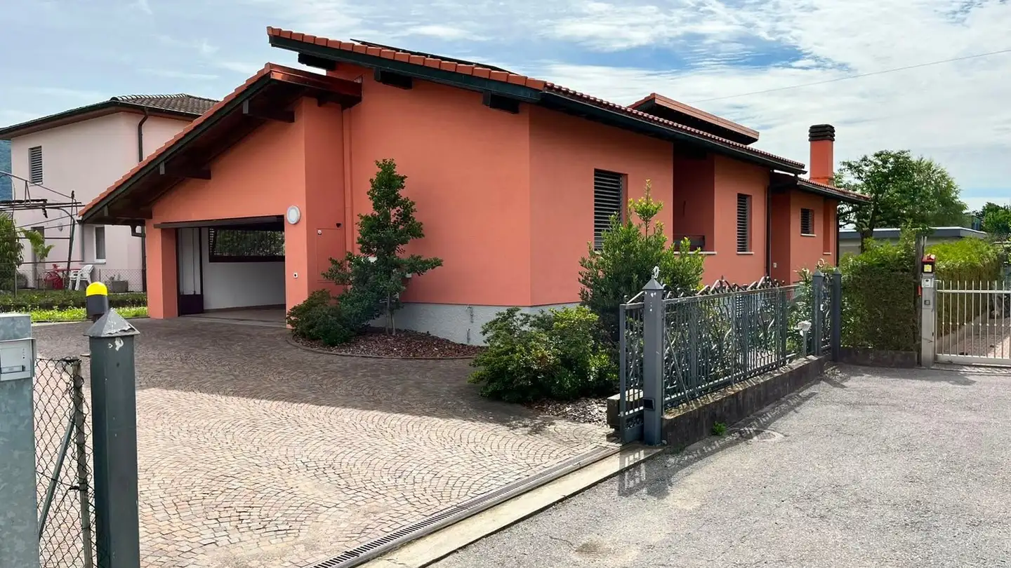 Maison individuelle à louer - Via Aldo Piffaretti 9B, 6853 Ligornetto