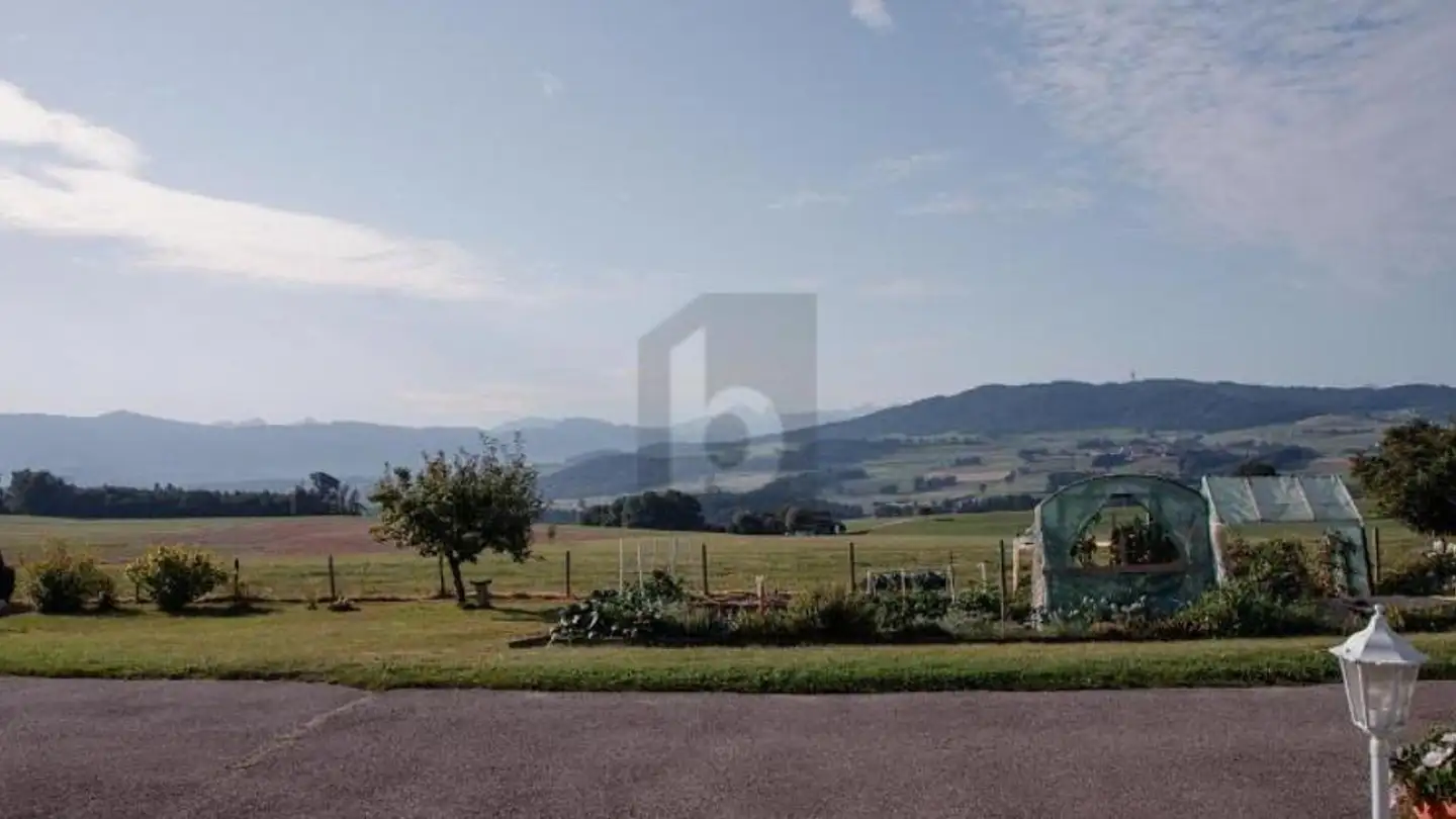 Farm for sale - 1741 Cottens FR