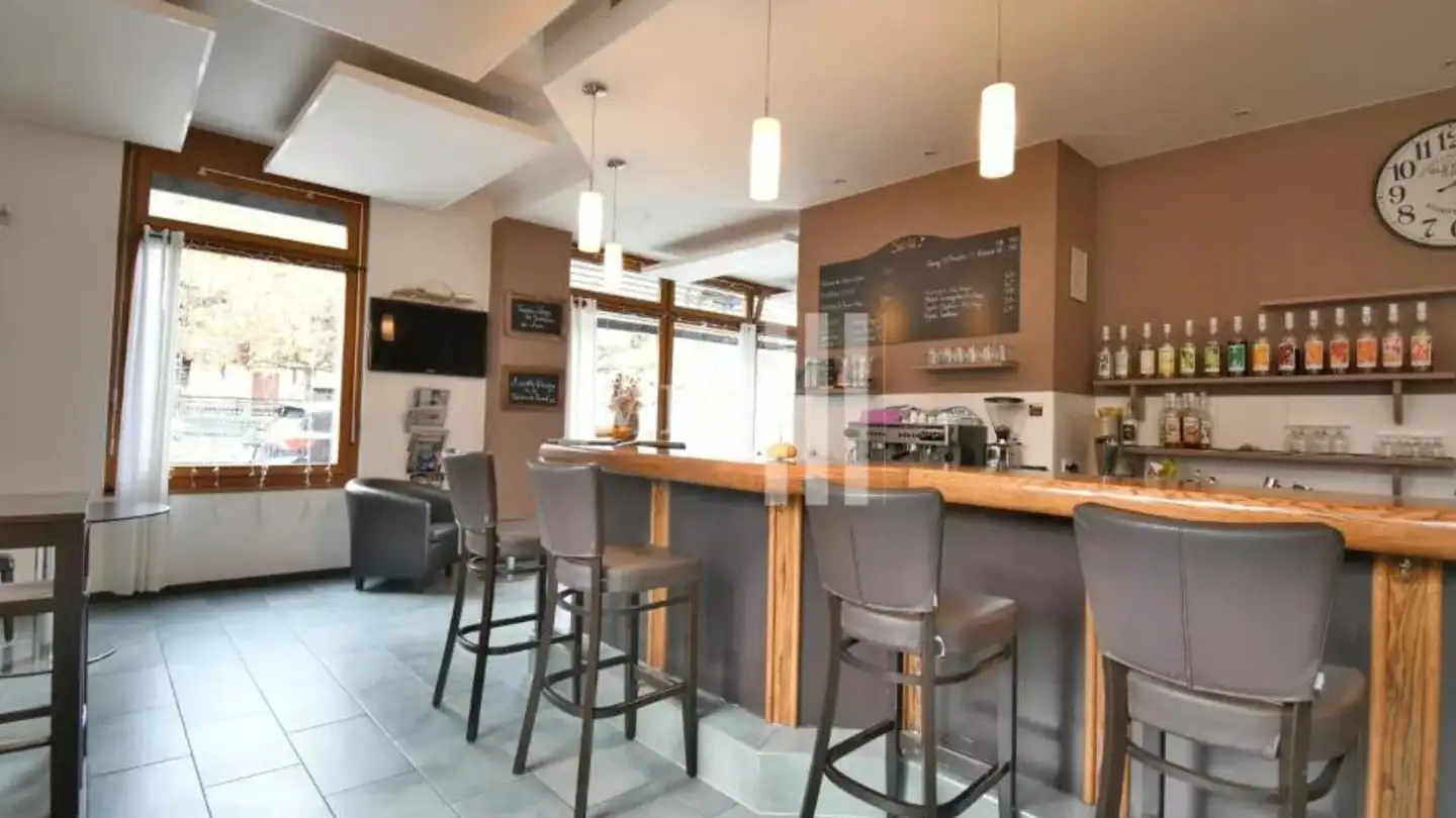 Mischgenutztes Gebäude mieten - Rue Du Château-Vieux 3a, 1870 Monthey