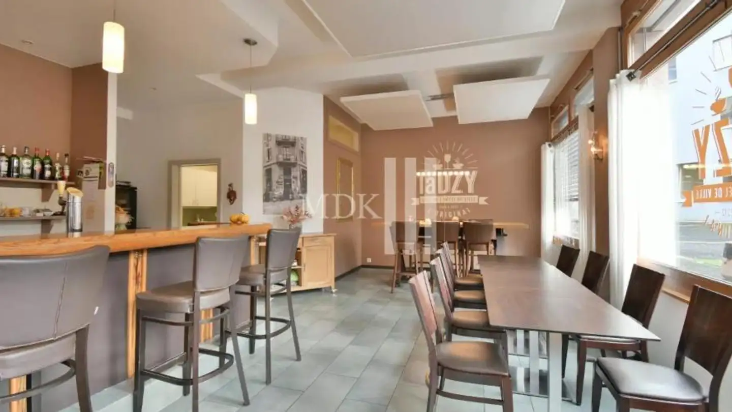 Mischgenutztes Gebäude mieten - Rue Du Château-Vieux 3a, 1870 Monthey - Foto 4