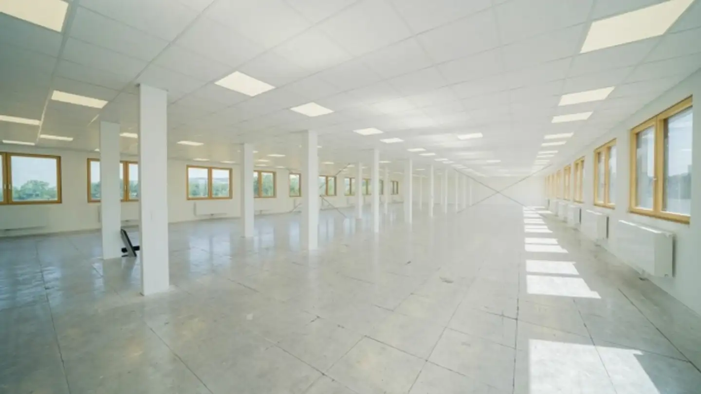 Office space for rent - Industriestrasse 1, 6203 Sempach Station