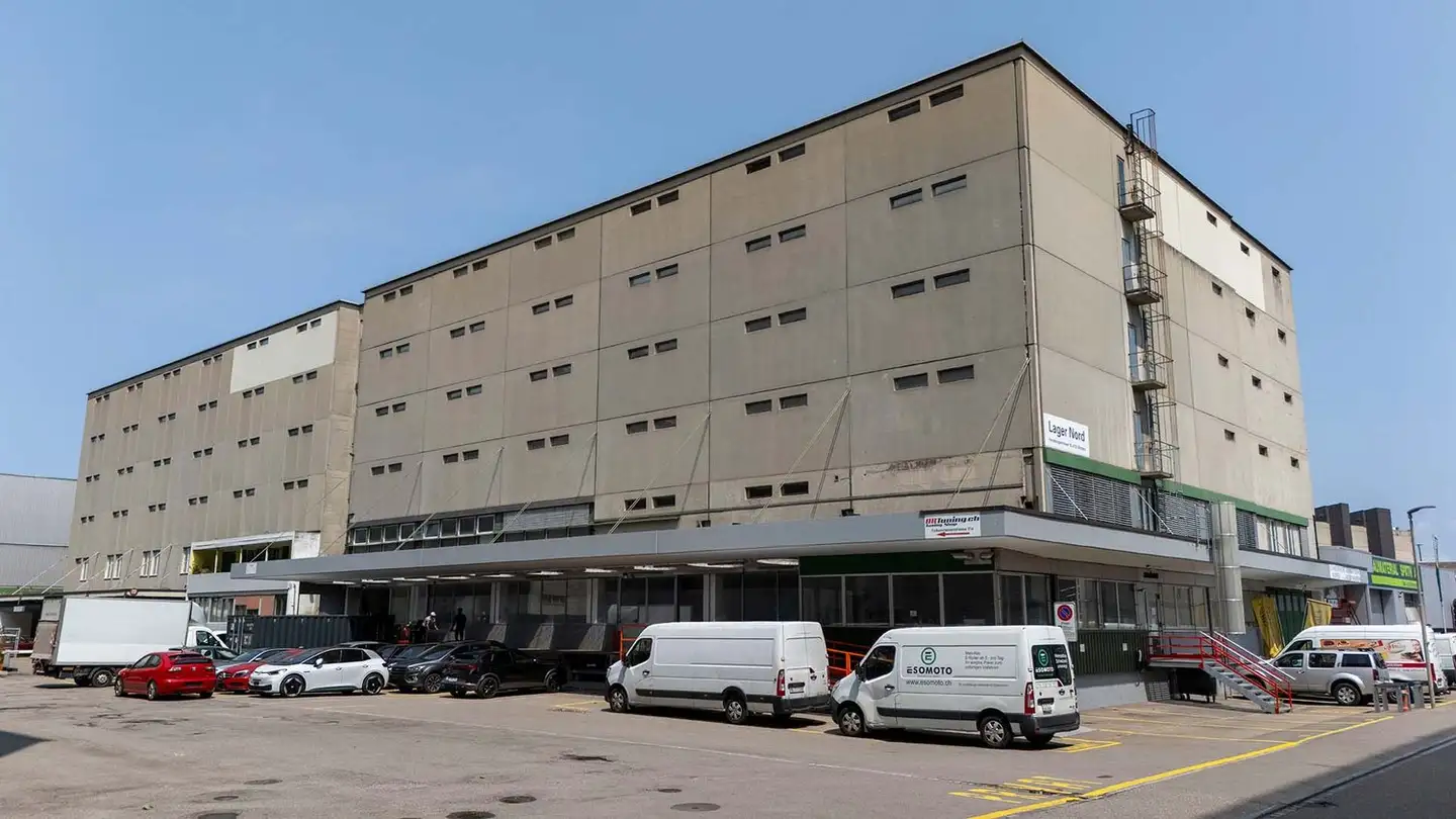 Storage space for rent - Falkensteinerstrasse 11, 4132 Muttenz